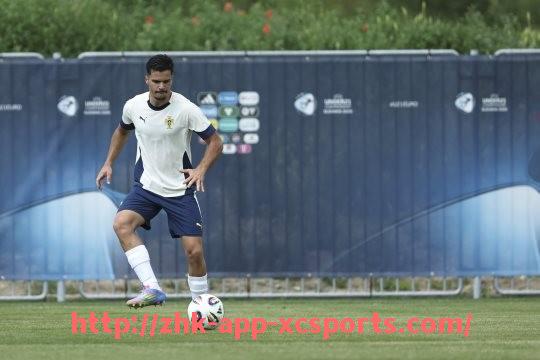 杏彩体育-世俱杯比赛中的助攻效率变化与战术打法关联分析