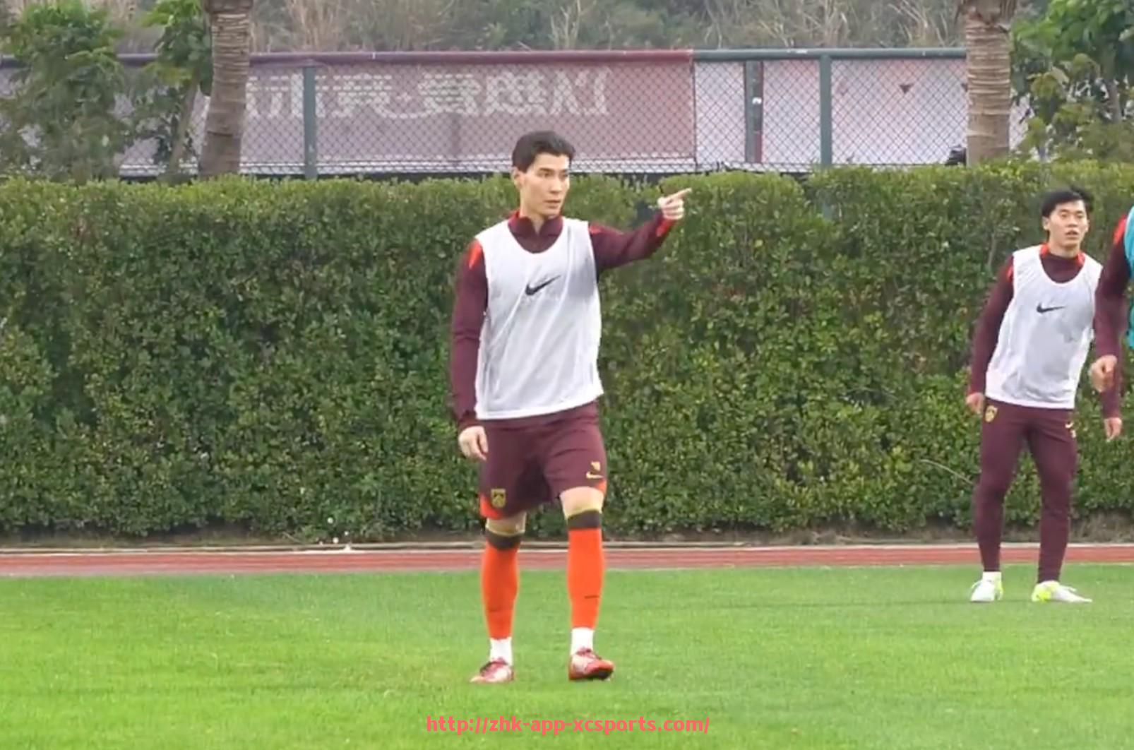 杏彩体育-火箭队大胜魔术队精彩进球集锦回顾